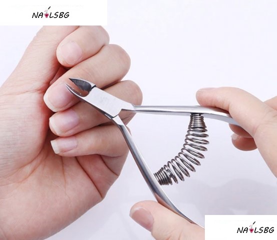 kleshti-za-kozhichki-s-pruzhina-profesionalen-instrument-za-manikyur